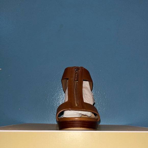 Michael kors Berkley sandal Size US 7M - Picture 2 of 5